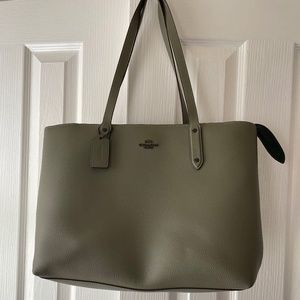 Authentic Coach Tote - Olive